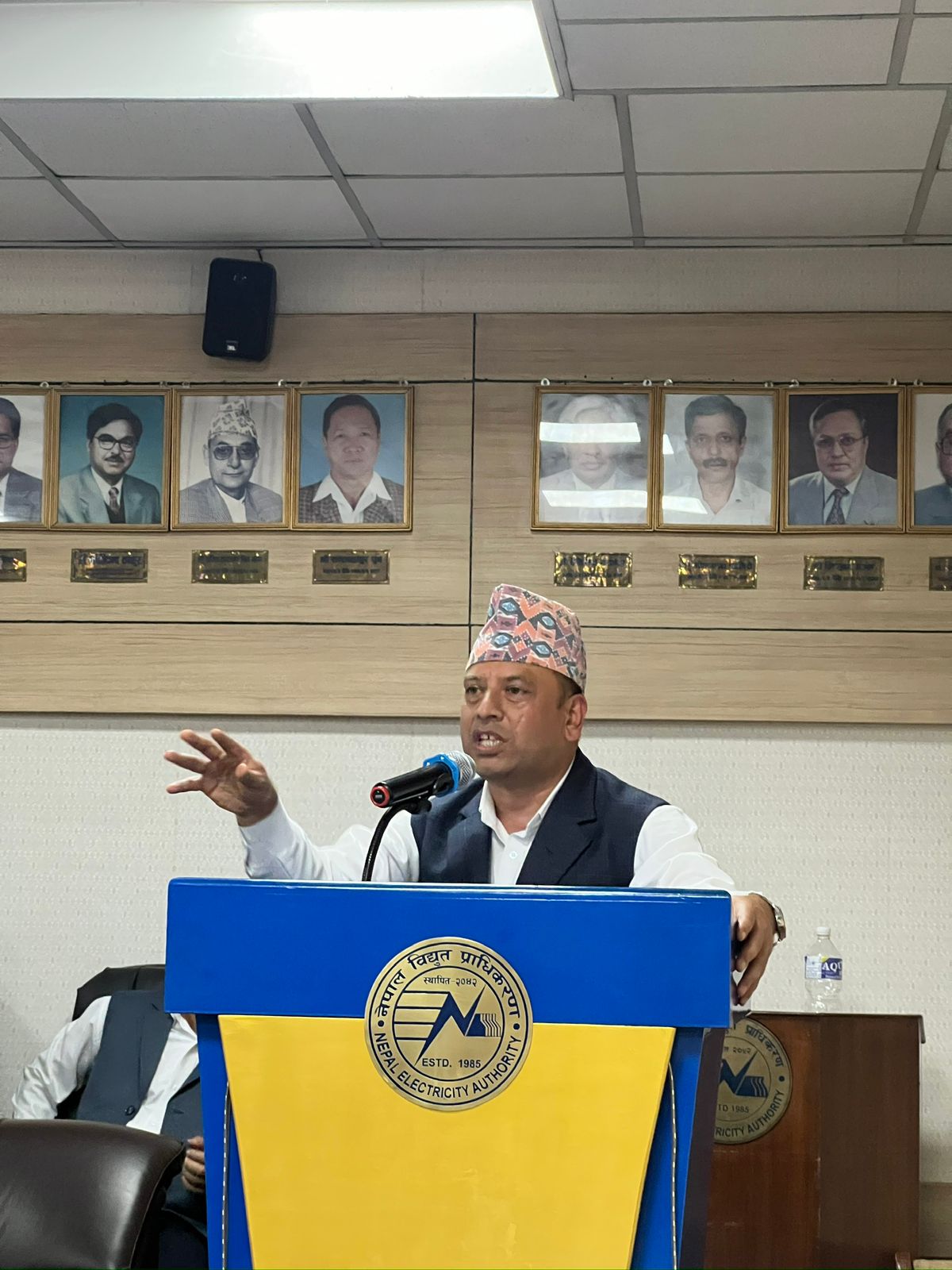 ने.वि.प्रा.कर्मचारी संघको अध्यक्ष पदमा टंक अधिकारिको उम्मेदवारी:कर्मचारी हकहित र स्वच्छ नेतृत्वको प्रतिबद्धता!