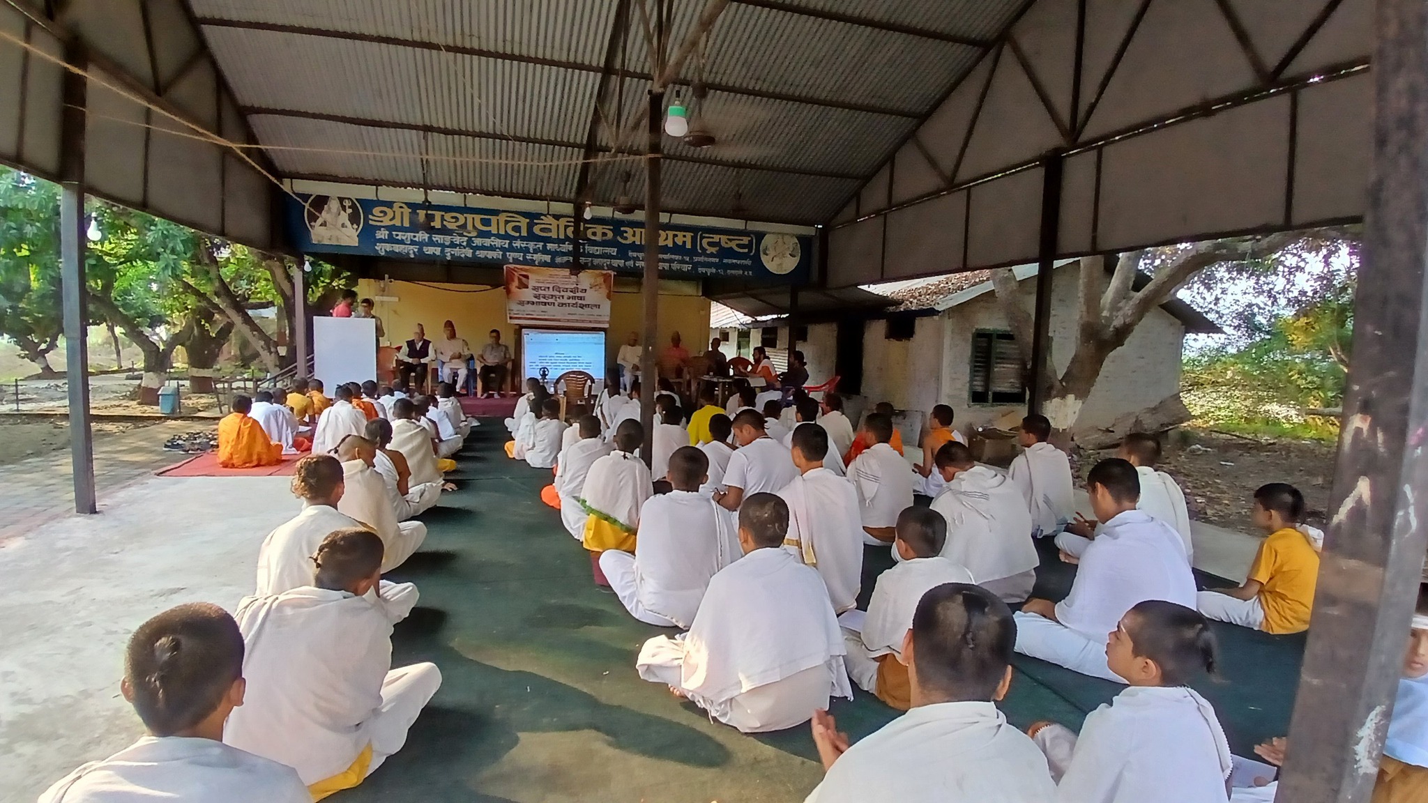 पशुपति वैदिक आश्रममा सप्‍त दिवसीय संस्कृत भाषा सम्भाषण कार्यशाला सुरु