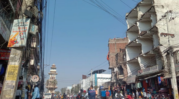 आज २ बजेपछि क्रिकेट हेर्न वीरगञ्ज महानगरले दियो बिदा