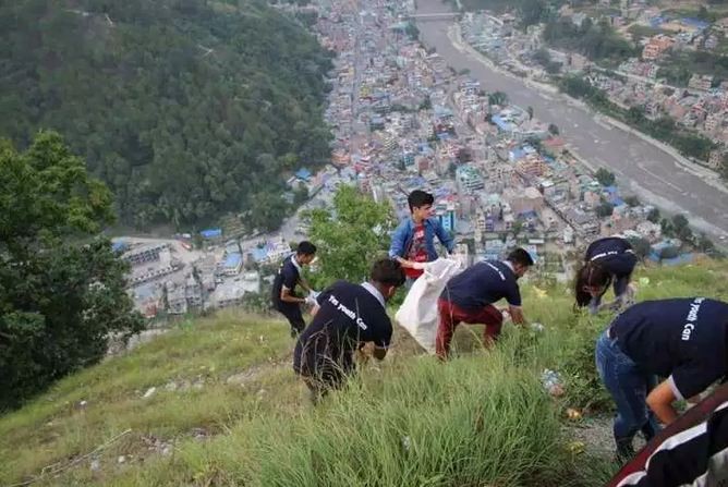 फोहोर संकलन गदैं यूवा सञ्जाल