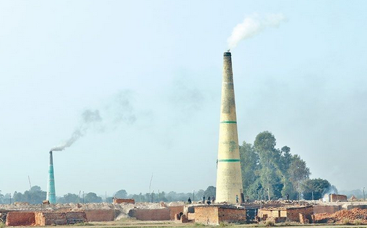 इँटा उद्योगमा बालबालिका असुरक्षित