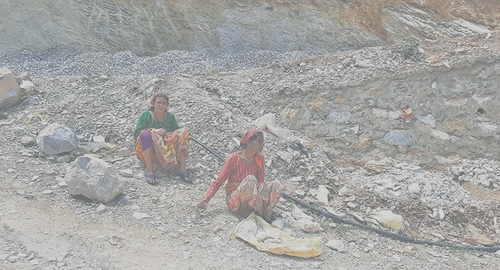 गिट्टीले धान्दै बुढ्यौली