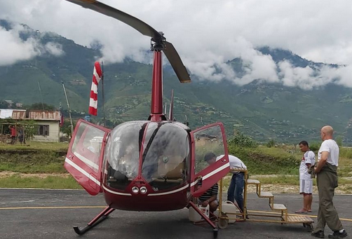 कांग्रेस महामन्त्री सवार हेलिकप्टर बादलमा फसेपछि....