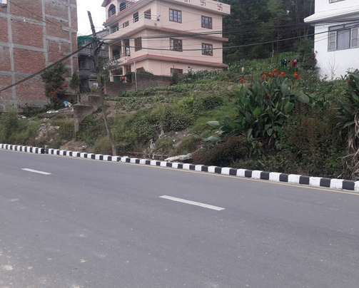 आँखैअघि गुम्यो छोरो