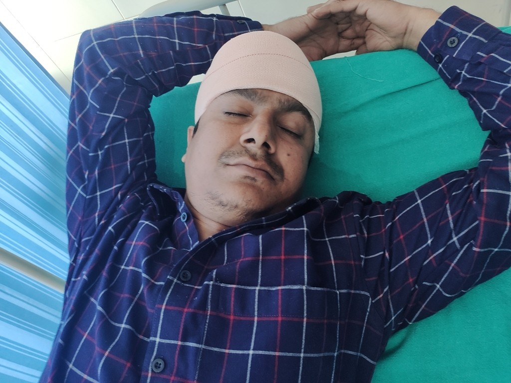 पूर्वएमाले र पूर्वमाओवादी विद्यार्थीबीच झडप,पार्टी कार्यालय तोडफोड
