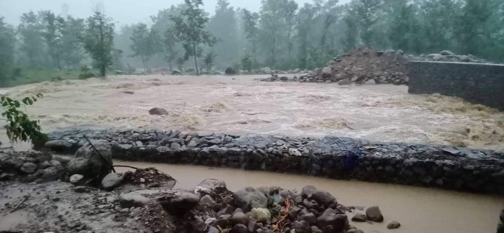 बाढीले अमरापुरी खानेपानीमा क्षति, पानी वितरणमा समस्या