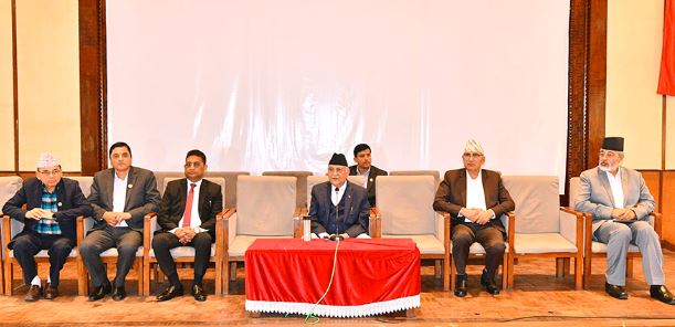 संसदीय समिति बनाएको भोलिपल्ट कांग्रेसले गृहमन्त्रीको राजीनामा माग्छ : ओली