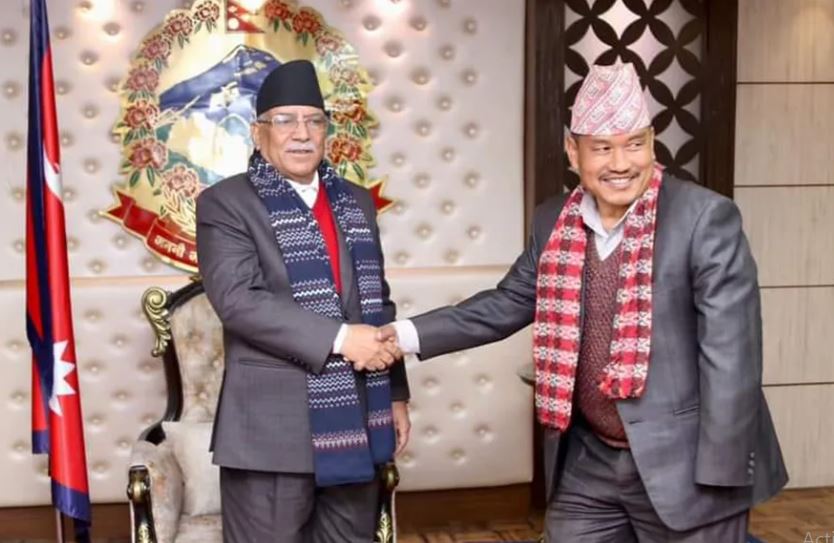 लुम्बिनी प्रदेश सभामा स्वतन्त्रबाट विजयी दीपेन्द्र पुन माओवादीमै फर्किए, प्रधानमन्त्री दाहालले गरे स्वागत
