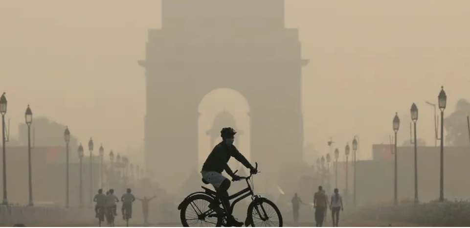 दिल्लीमा अत्यधिक वायु प्रदूषणः प्राथमिक विद्यालय बन्द