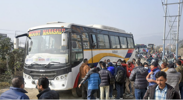 भोट हाल्न गाउँ फर्किनेहरु बढे