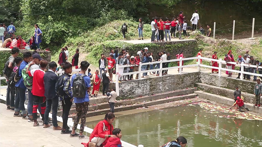 धार्मिक पर्यटकीय क्षेत्र रेसुंगामा साउने मेला सुरु
