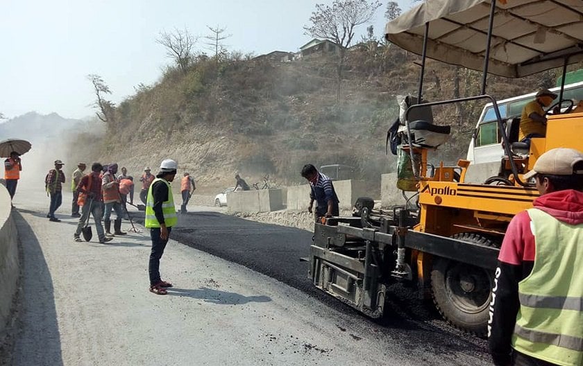 मुग्लिन–पोखरा सडक विस्तार : सात किमि सडकमा कालोपत्रको तयारी