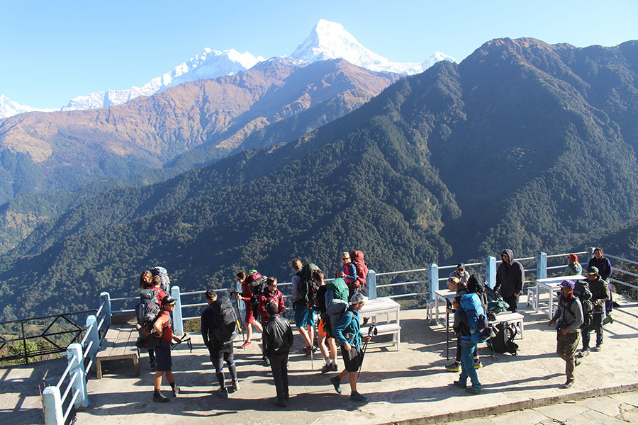 एक महिनामा भित्रिए एक लाख पर्यटक, कोभिडयताकै सबैभन्दा धेरै