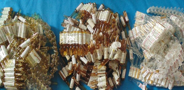 नवलपरासीमा लागु औषध सहित ४ जना पक्राउ