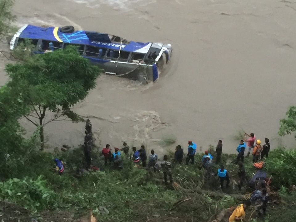 त्रिशुली नदीमा बस खस्दा मृत्यु हुनेको संख्या ४ पुग्यो