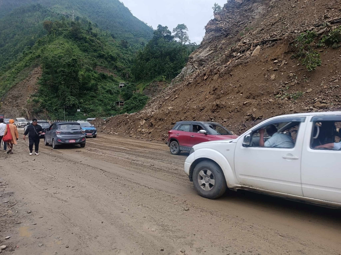 बल्ल खुल्यो मुग्लिन–नारायणगढ सडक