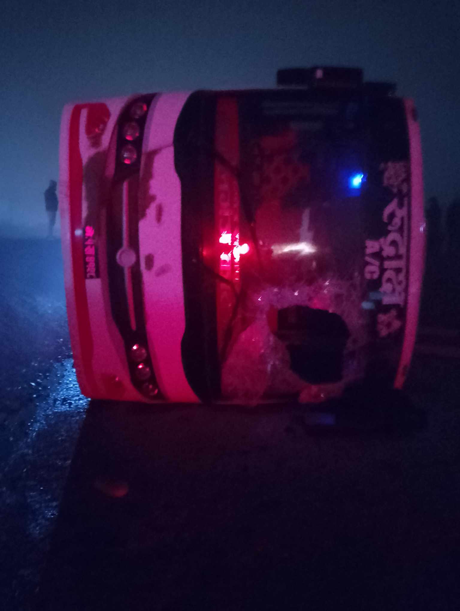 देवचुलीमा बस दुर्घटना, ४ जना घाइते