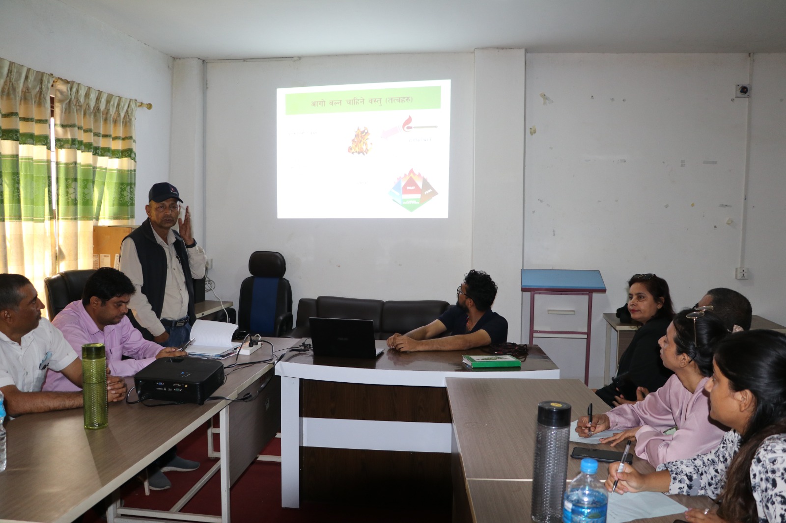 नवलपुरका सञ्चारकर्मीहरूसँग वन डडेलो सम्बन्धी अन्तरक्रिया