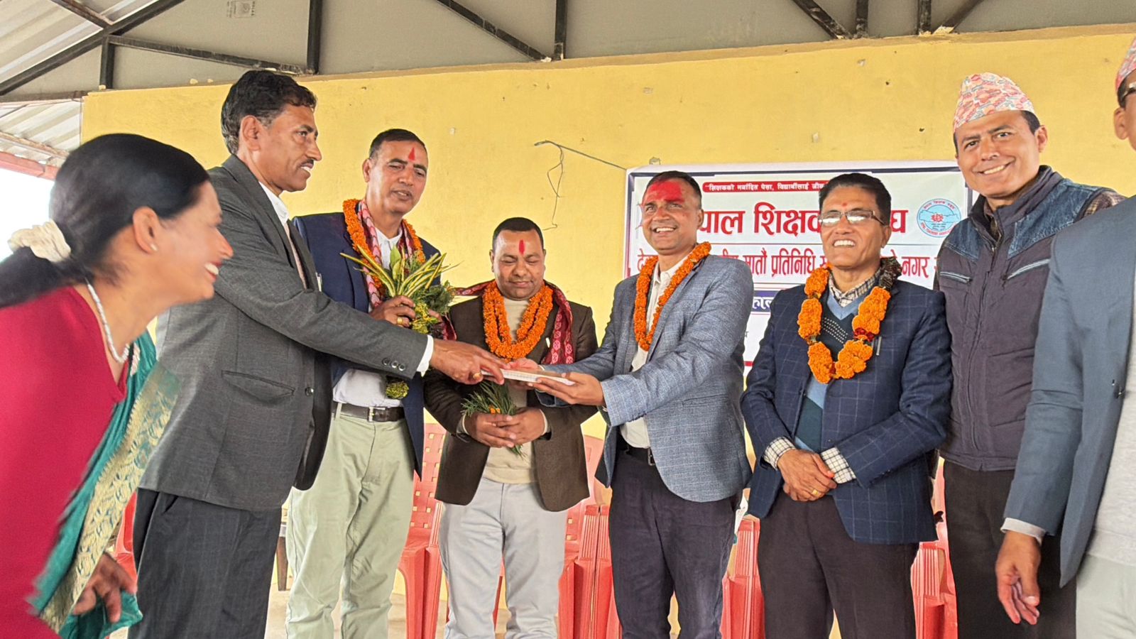 नेपाल शिक्षक संघ देवचुलीको अध्यक्षमा शिवहरी अधिकारी सर्वसम्मत